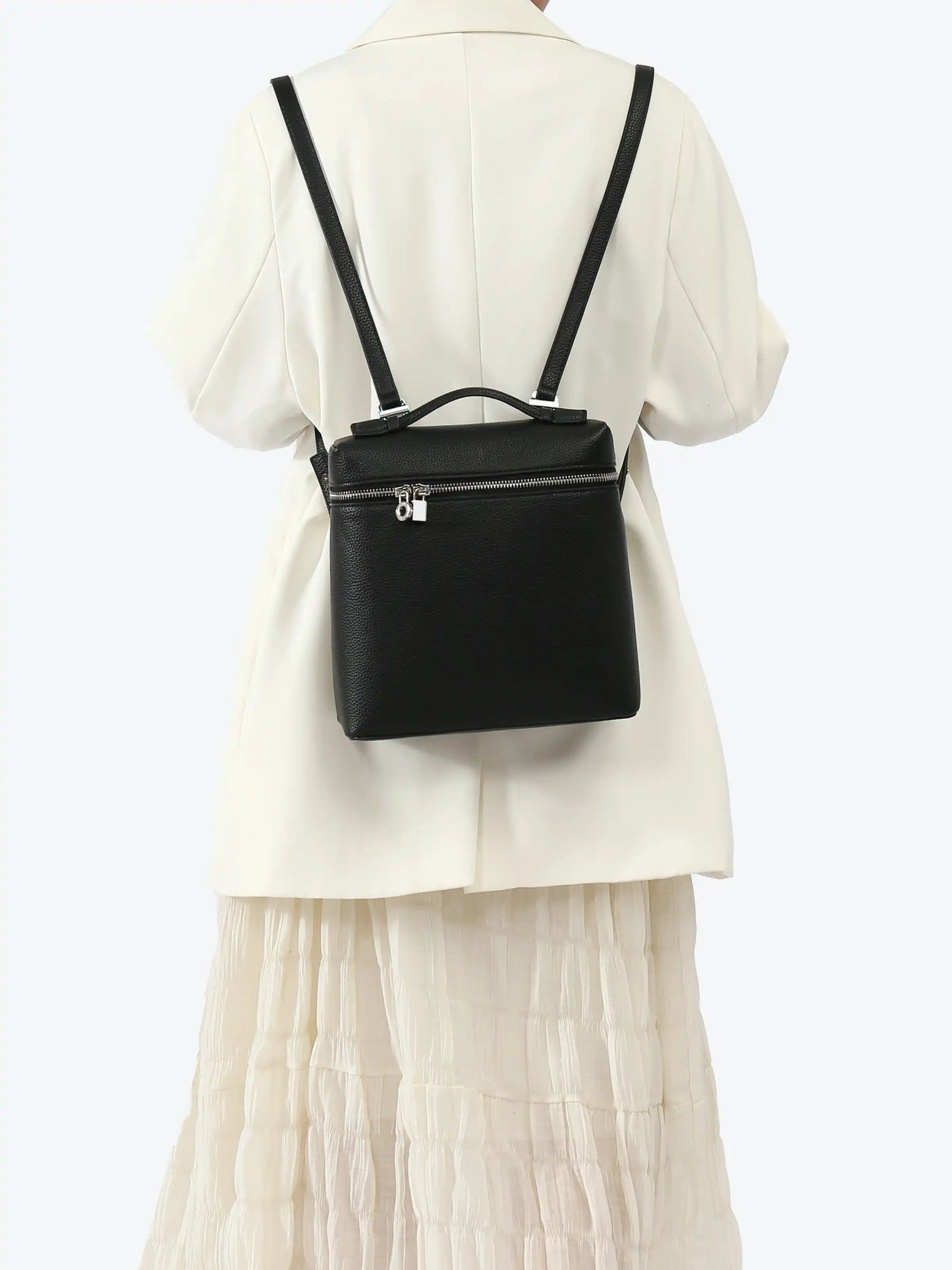 Black Backpack - Lychee texture