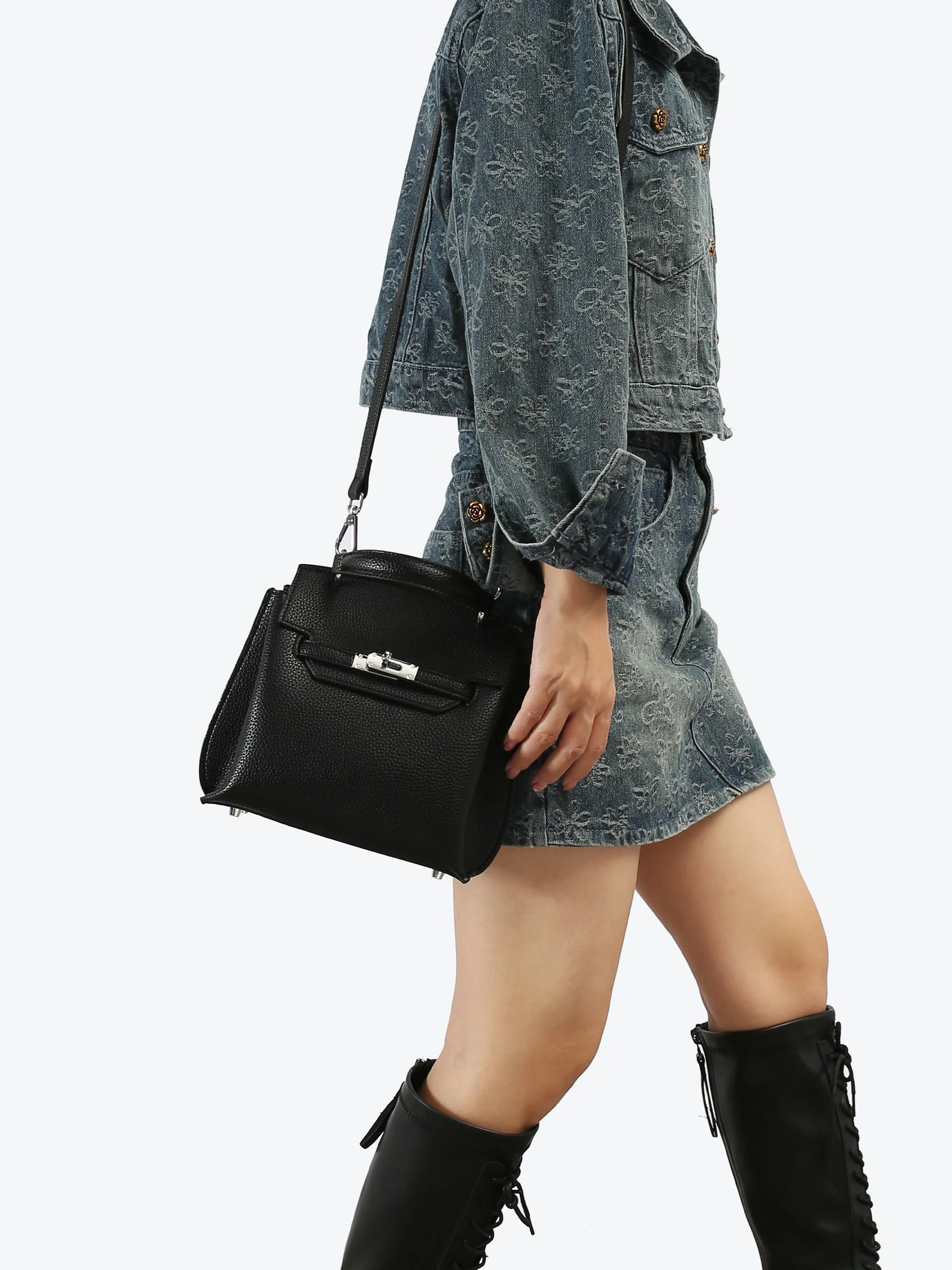 Black Handbag - Lychee texture