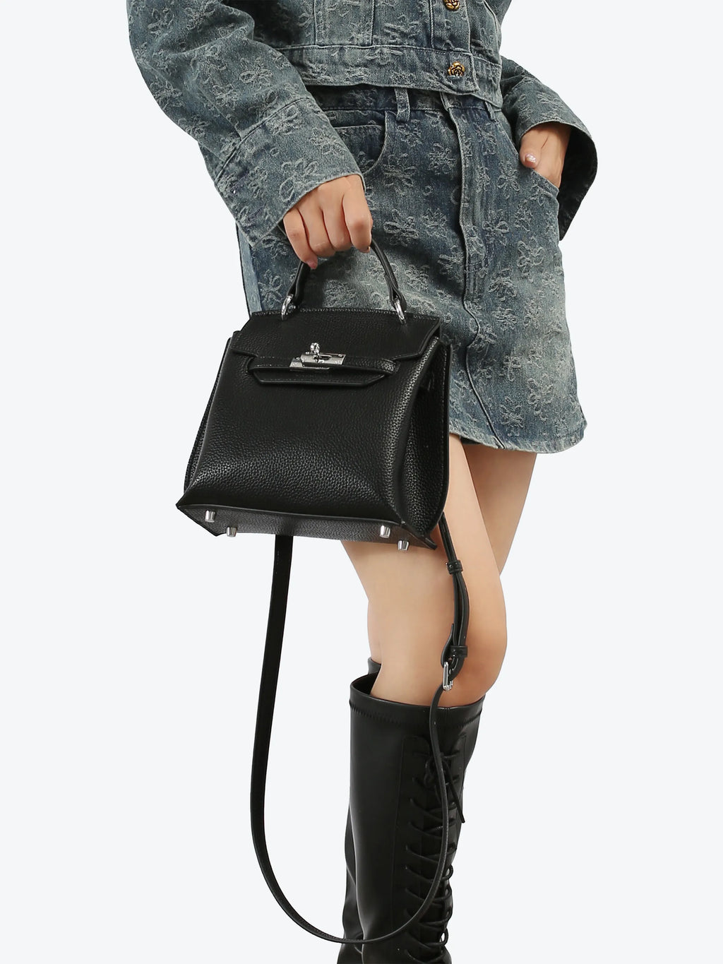 Black Handbag - Lychee texture