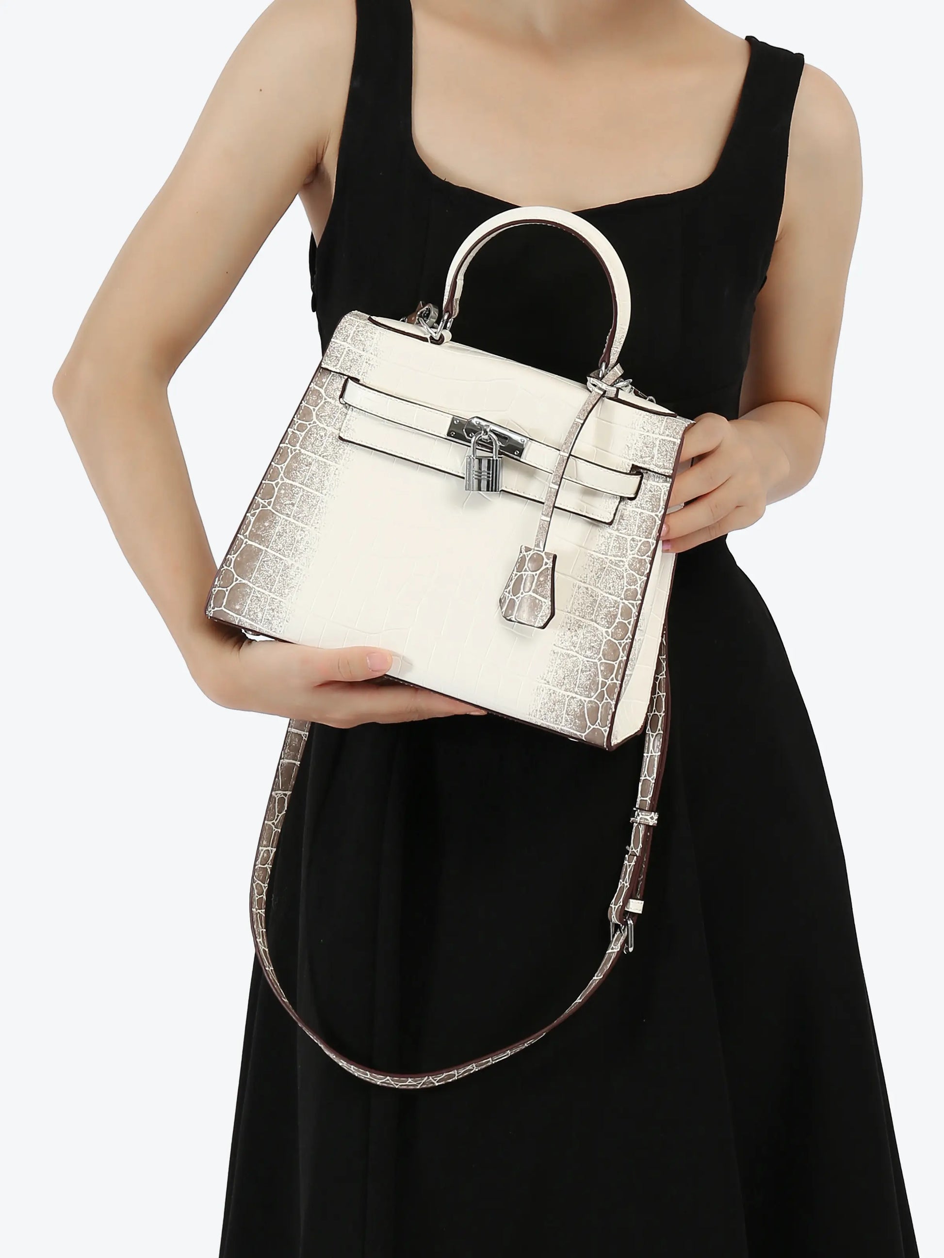 Medium Handbag - Leather