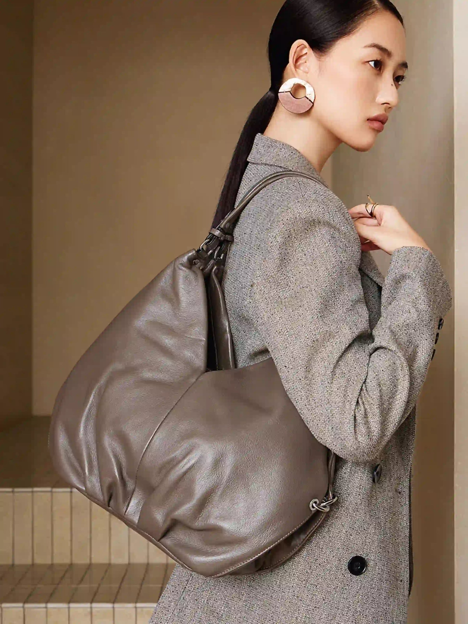 Shoulder Bag - Top-grain leather